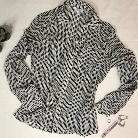 Candie's | White and Black Button-Up Blouse Medium - Picture 1 of 6